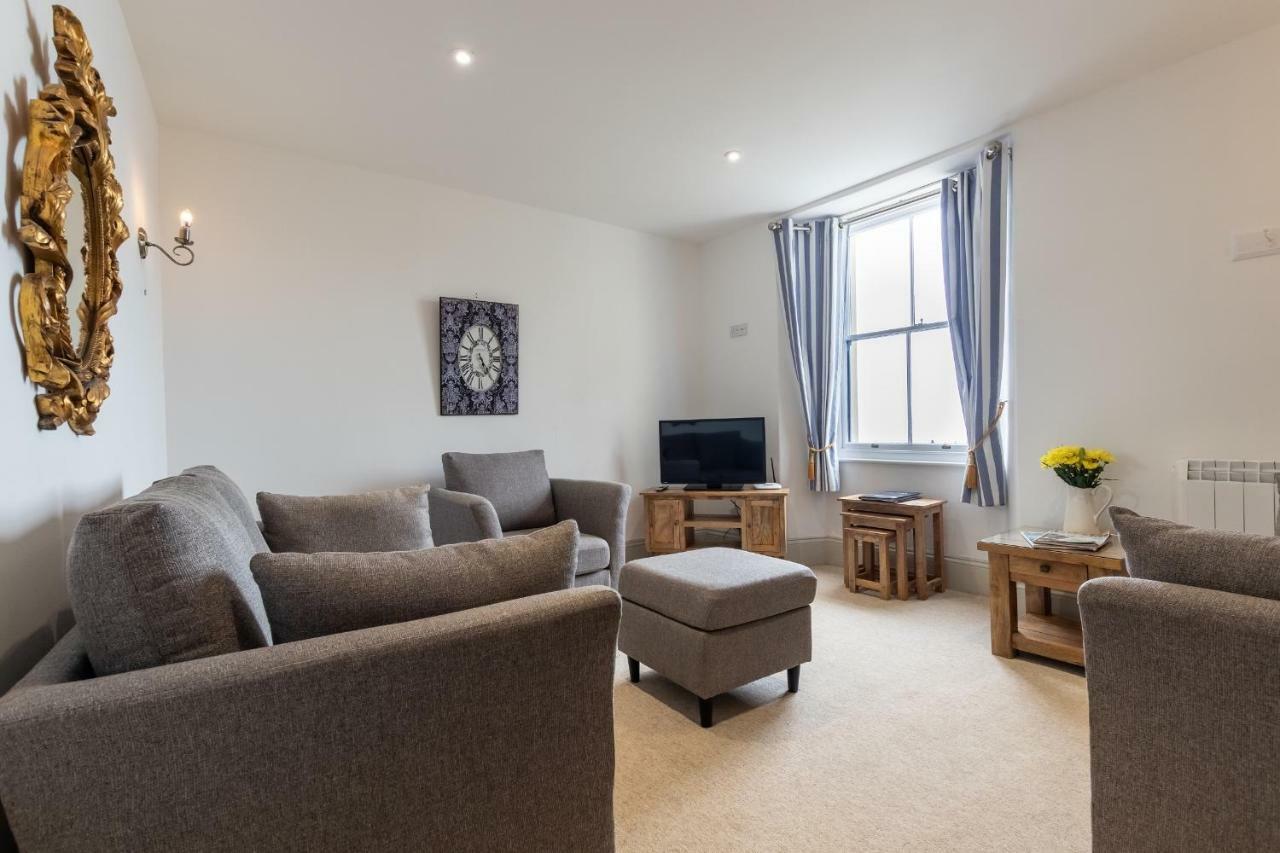 Lynton Cottage Seaview Apartments Exteriör bild
