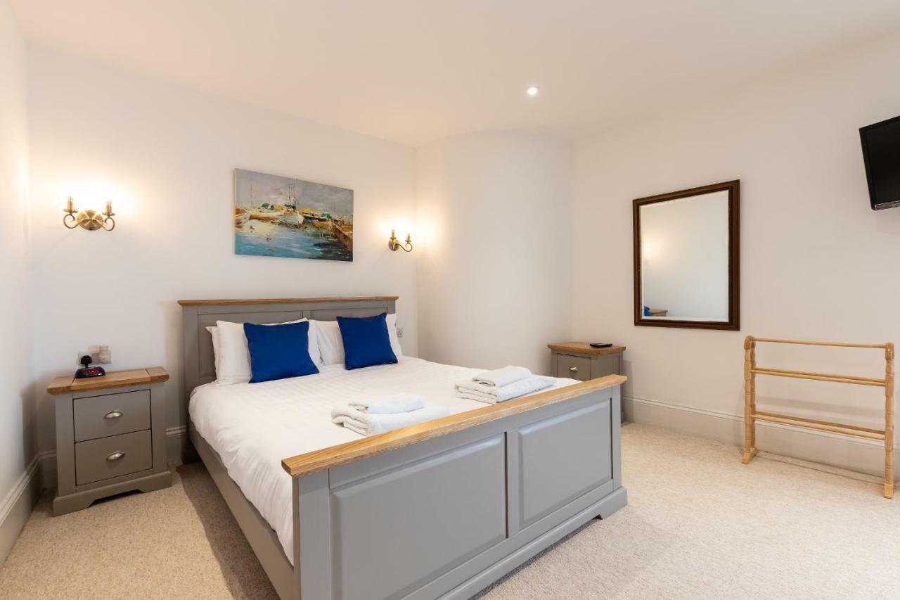 Lynton Cottage Seaview Apartments Exteriör bild